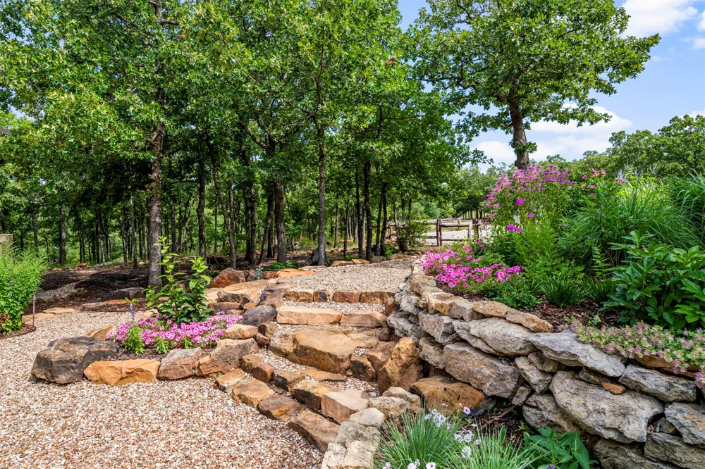 124 Rocky Hill Drive Sand Springs, OK 74063