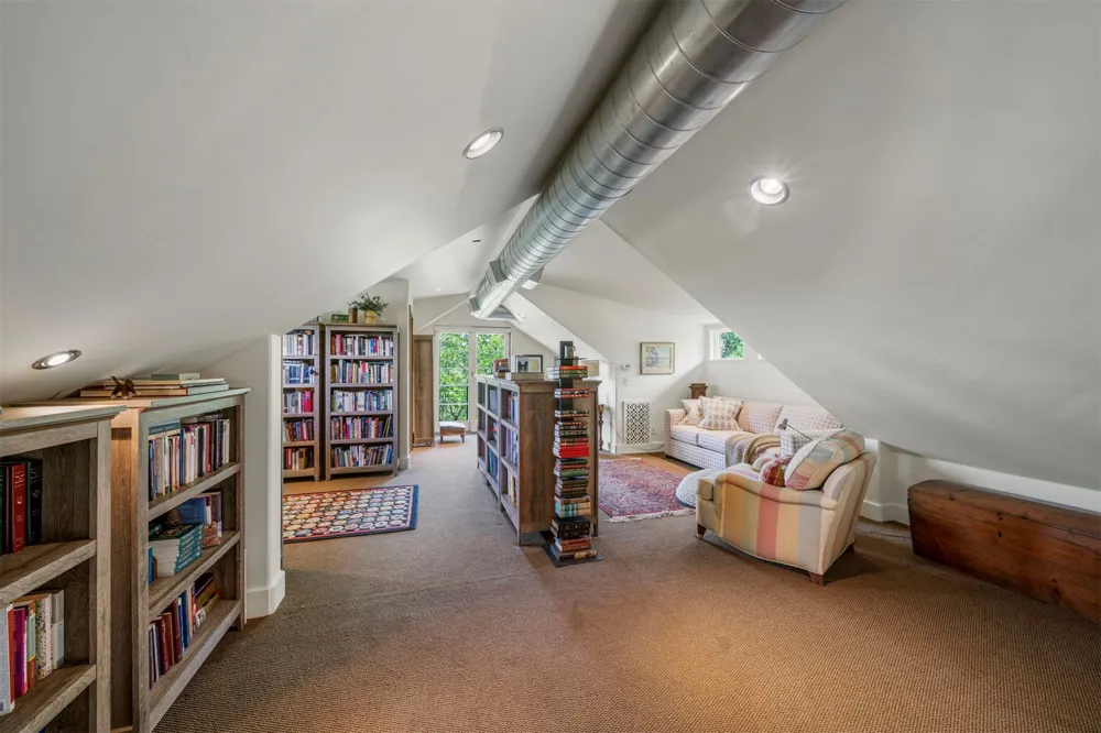 124 Rocky Hill Drive Sand Springs, OK 74063