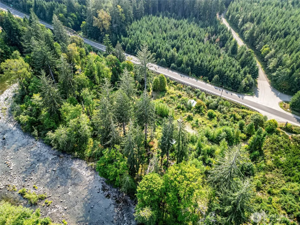 203503 Hwy 101 Beaver, WA 98305