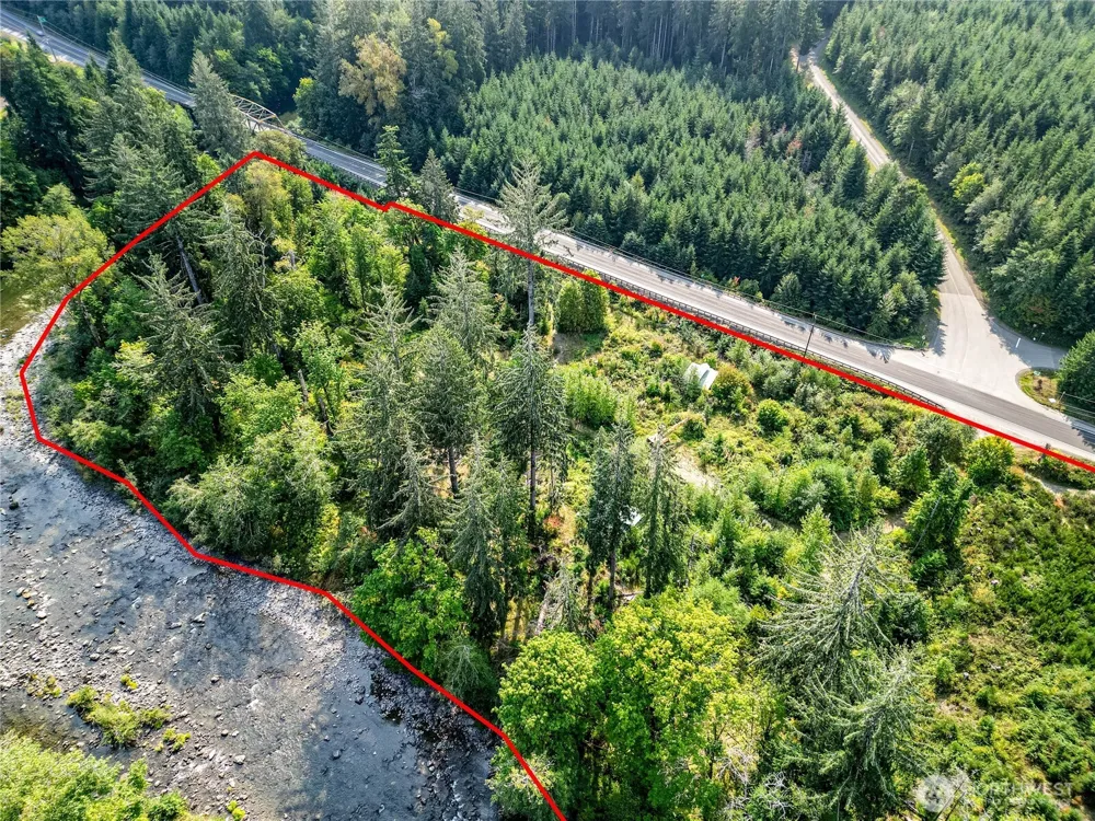 203503 Hwy 101 Beaver, WA 98305