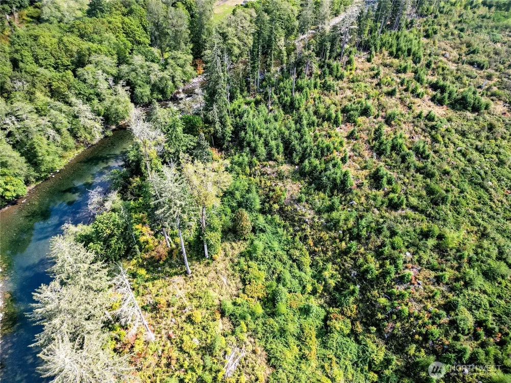203503 Hwy 101 Beaver, WA 98305