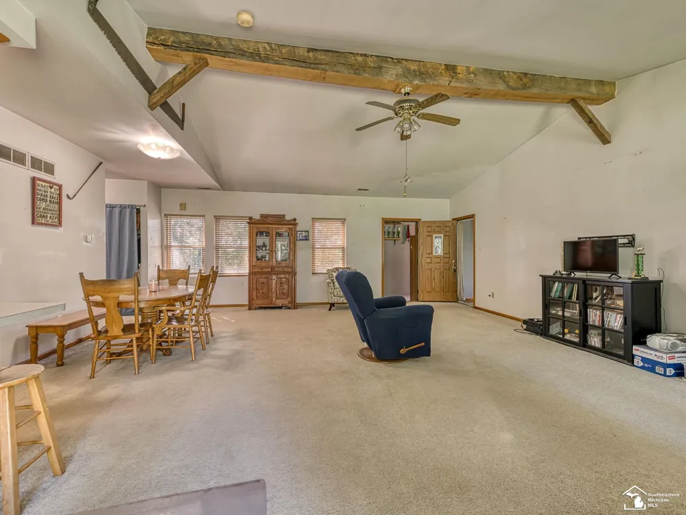 8945 S Custer Road Raisinville Township, MI 48161