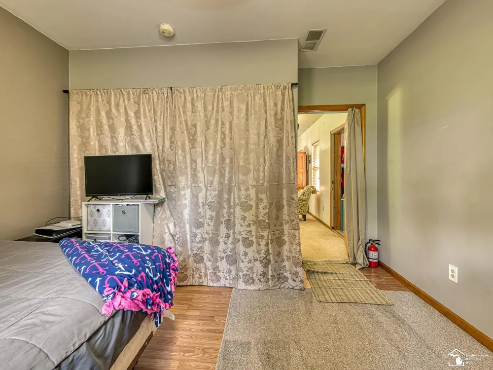 8945 S Custer Road Raisinville Township, MI 48161
