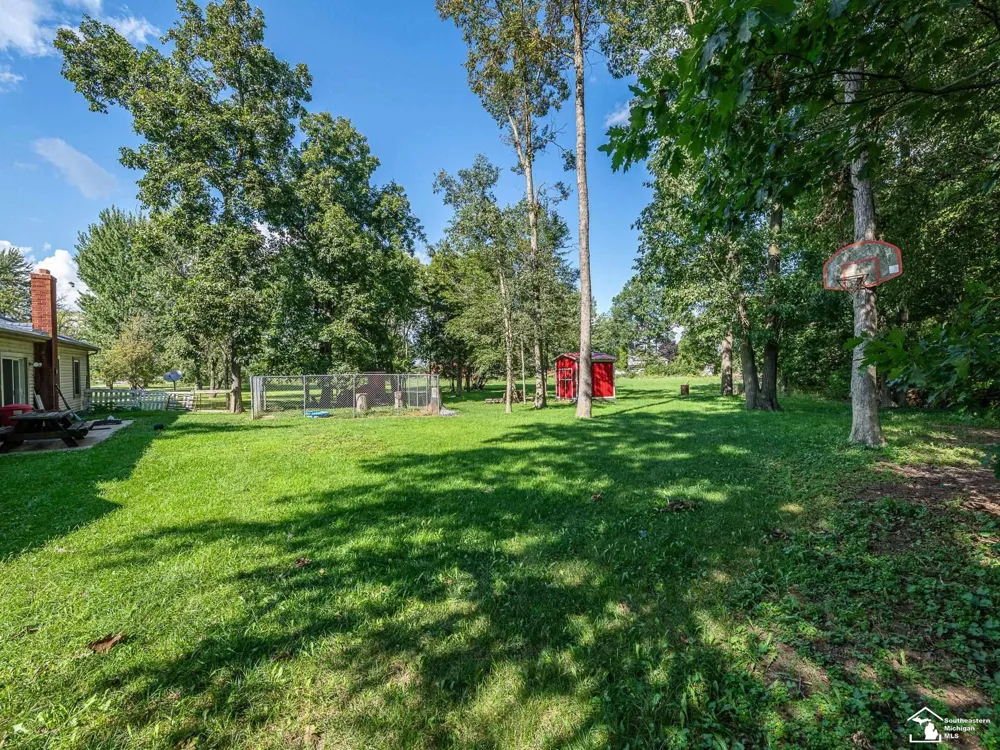 8945 S Custer Road Raisinville Township, MI 48161