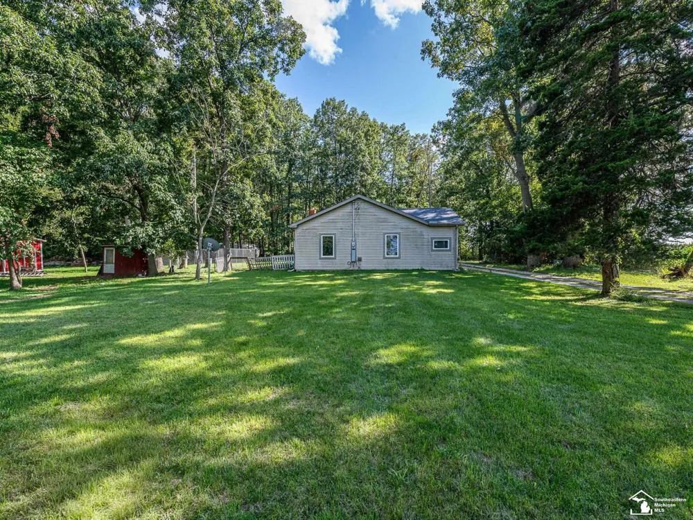 8945 S Custer Road Raisinville Township, MI 48161