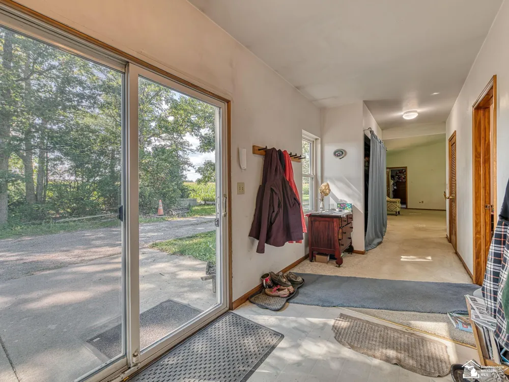 8945 S Custer Road Raisinville Township, MI 48161