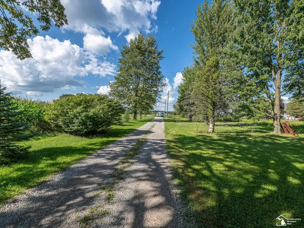 8945 S Custer Road Raisinville Township, MI 48161