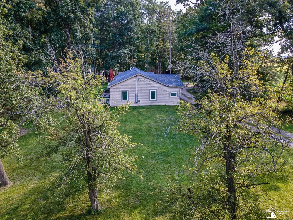 8945 S Custer Road Raisinville Township, MI 48161