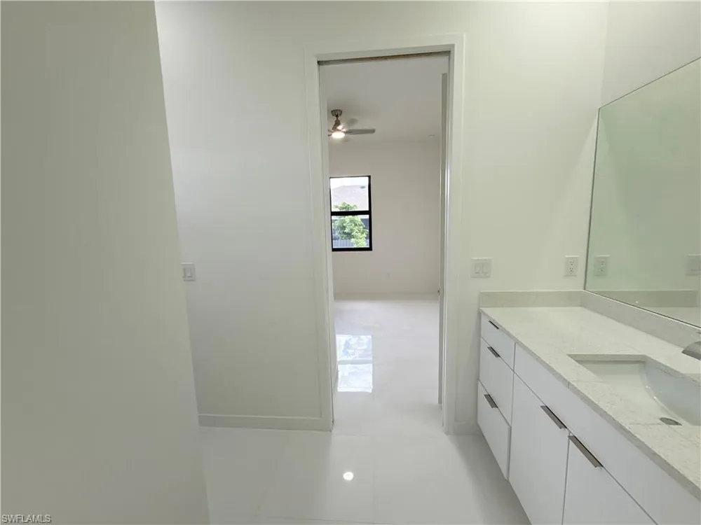 2325 NW 37th Place Cape Coral, FL 33993