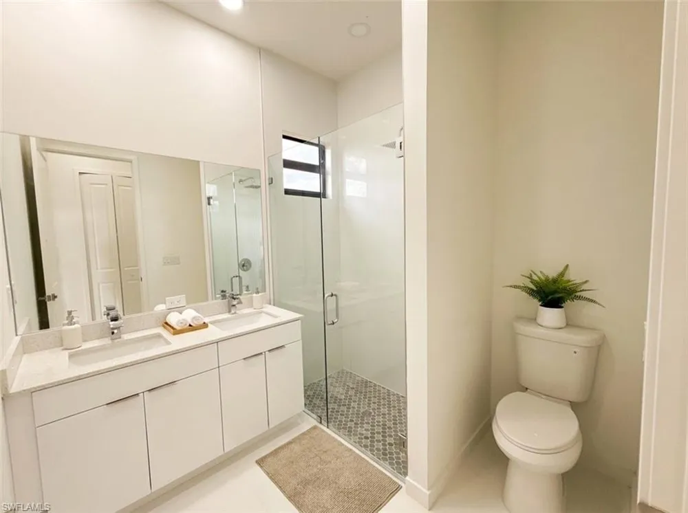 2325 NW 37th Place Cape Coral, FL 33993
