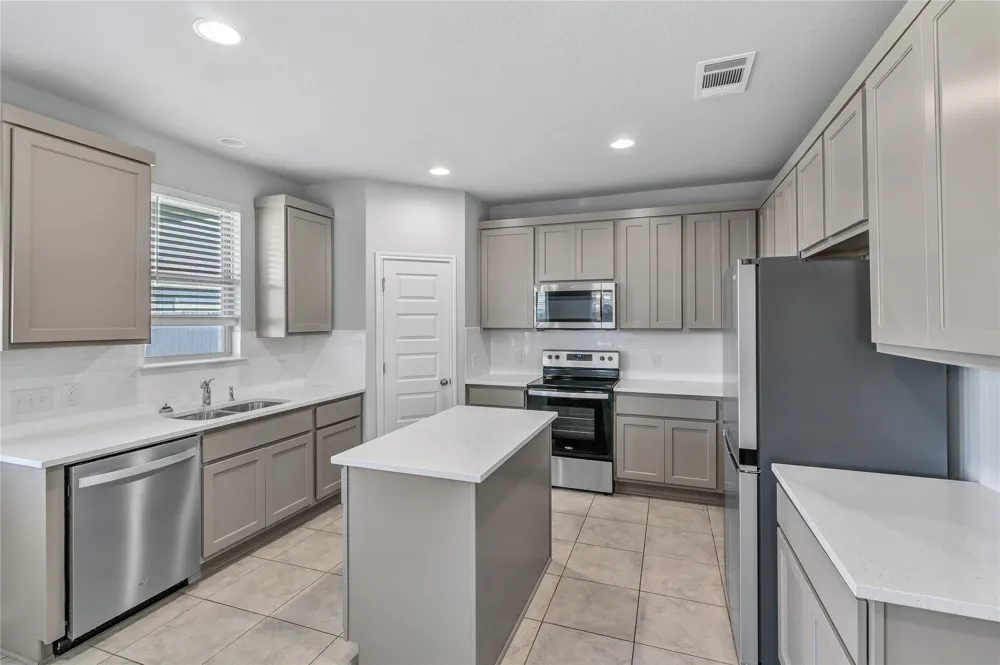 128 Old Stagecoach Road Jarrell, TX 76537