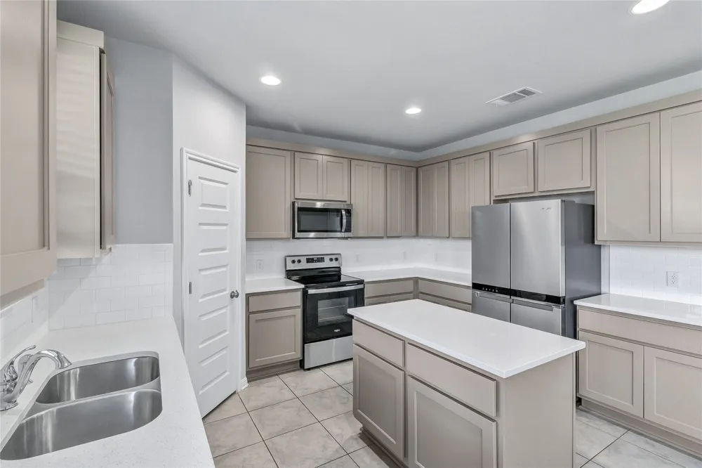 128 Old Stagecoach Road Jarrell, TX 76537