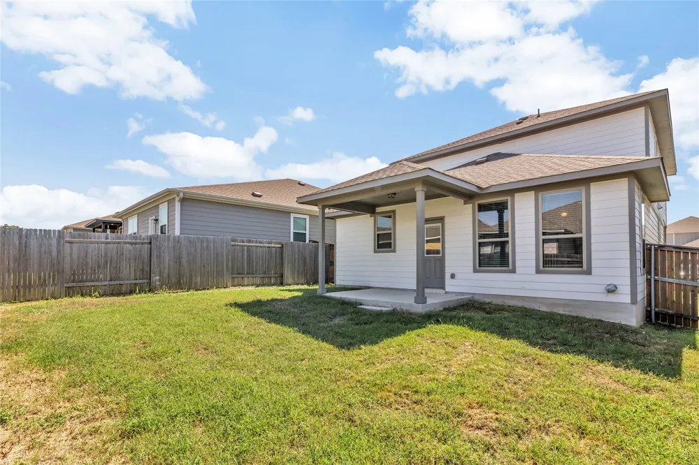 128 Old Stagecoach Road Jarrell, TX 76537