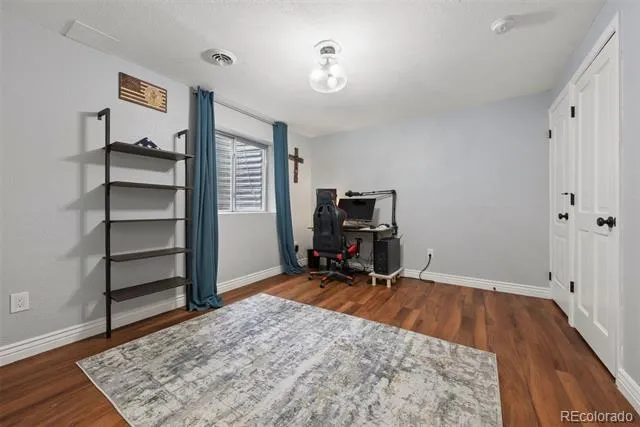 7090 W Phillips Avenue Littleton, CO 80128