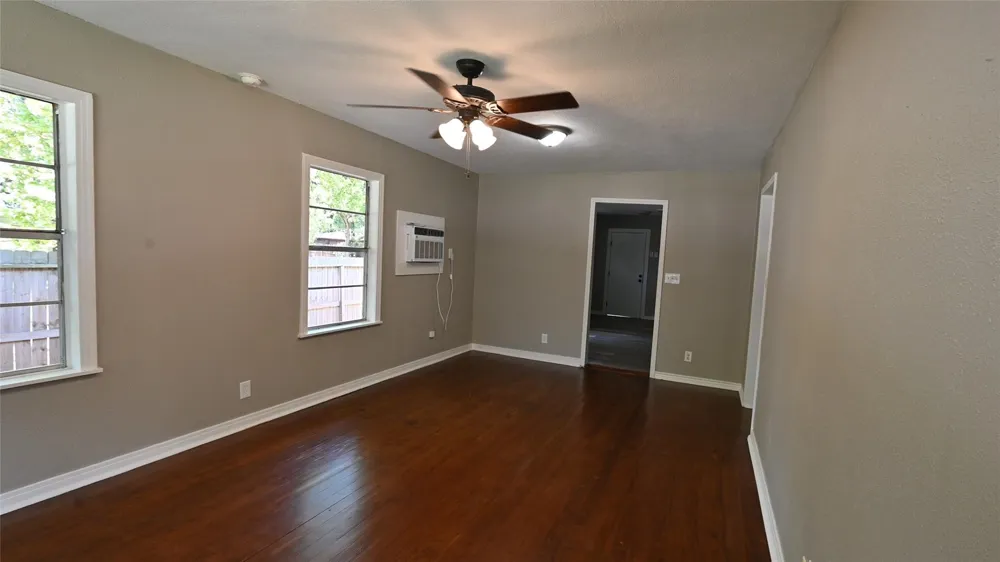 701 Clay Street Cleveland, TX 77327