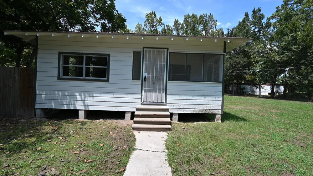 701 Clay Street Cleveland, TX 77327