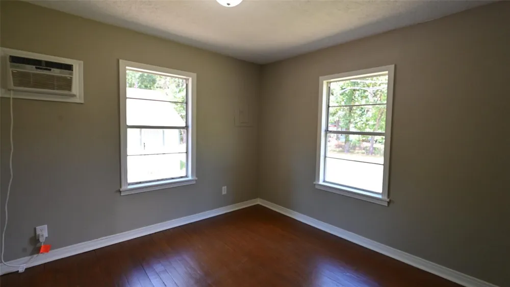 701 Clay Street Cleveland, TX 77327