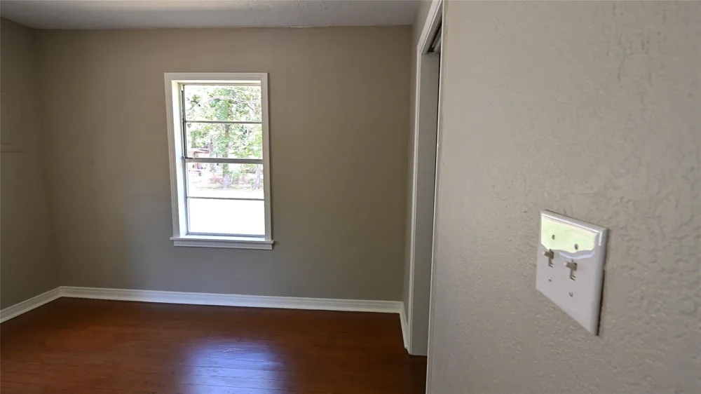 701 Clay Street Cleveland, TX 77327
