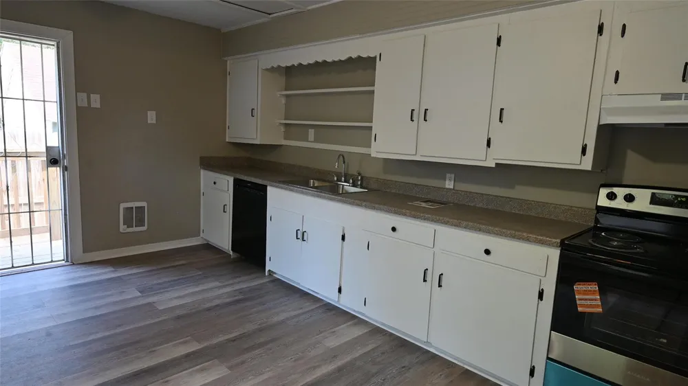 701 Clay Street Cleveland, TX 77327
