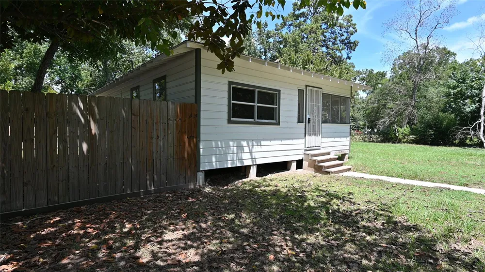 701 Clay Street Cleveland, TX 77327