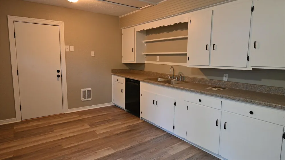 701 Clay Street Cleveland, TX 77327