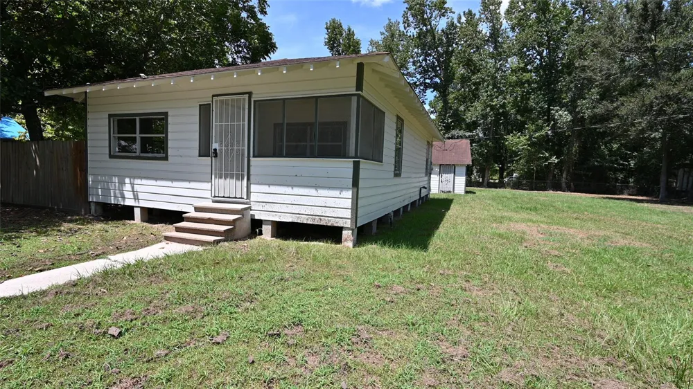 701 Clay Street Cleveland, TX 77327
