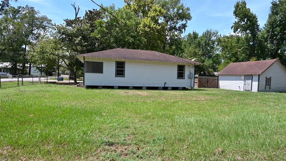 701 Clay Street Cleveland, TX 77327