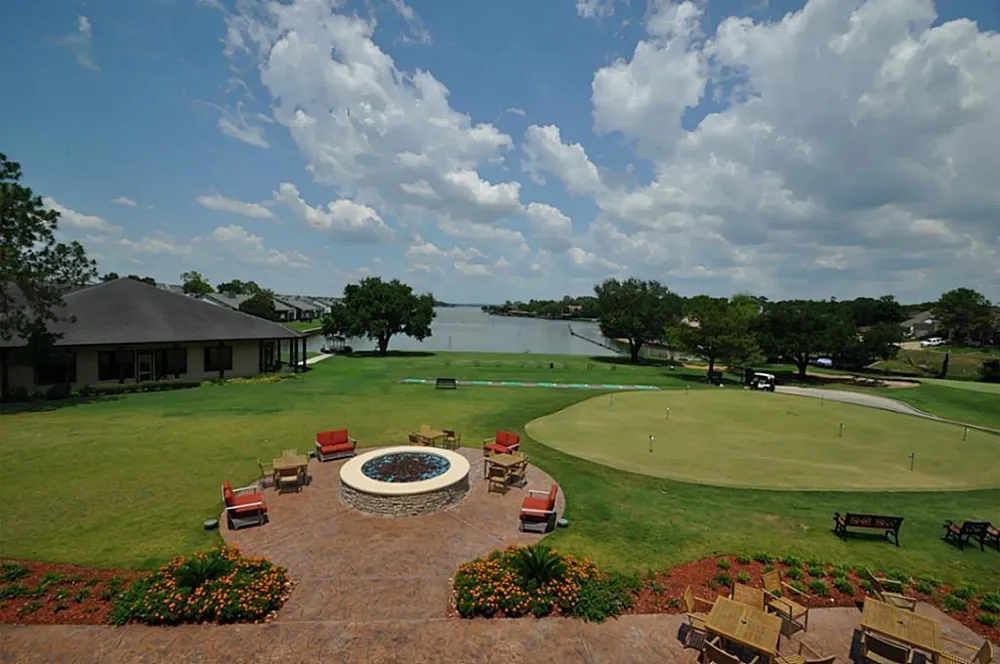 156 Harbour Town Drive Montgomery, TX 77356