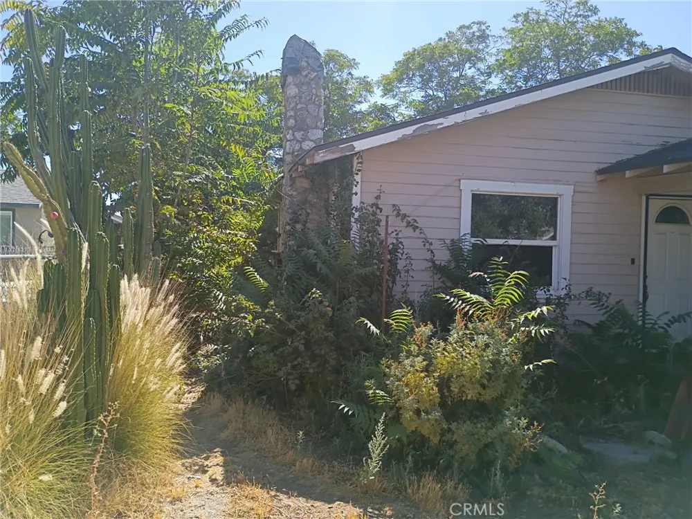480 Martin Banning, CA 92220