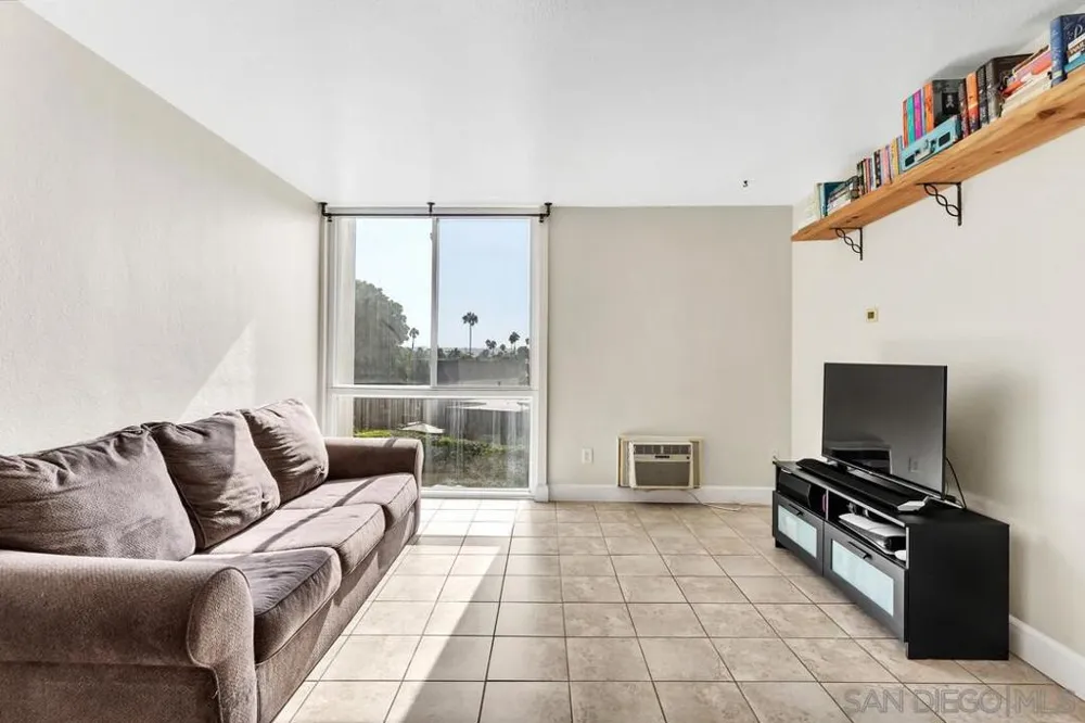 3050 Rue D'Orleans #380 San Diego, CA 92110