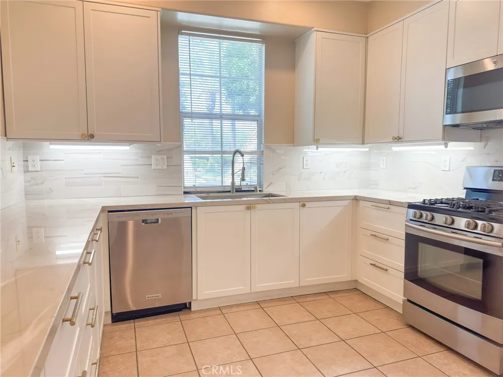 17 Whitworth Ladera Ranch, CA 92694