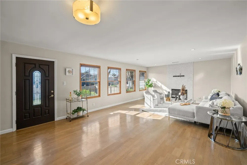12313 Alberta Drive Culver City, CA 90230