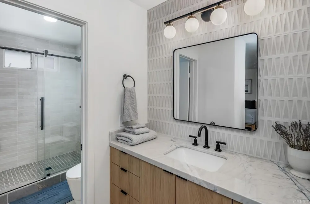 166 Coop Court Encinitas, CA 92024