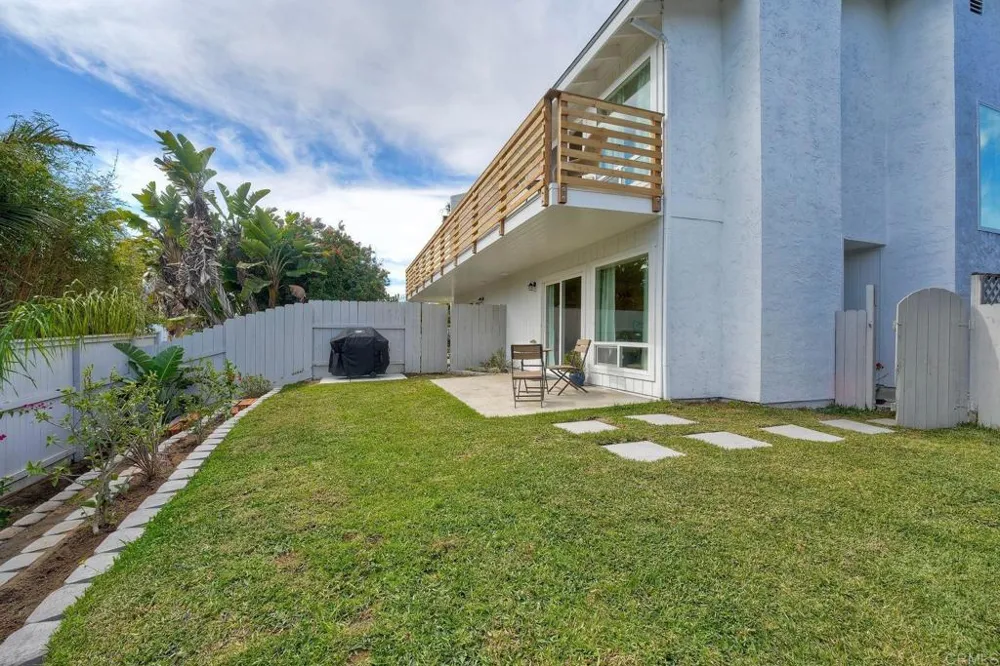 166 Coop Court Encinitas, CA 92024