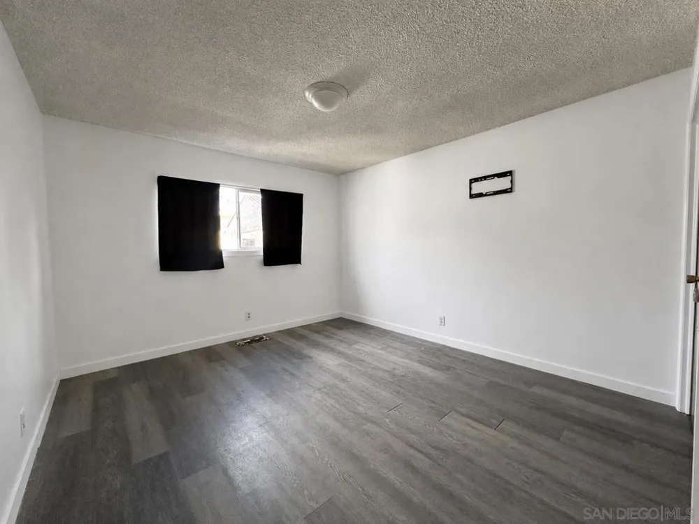 338 W 6th Ave Escondido, CA 92025