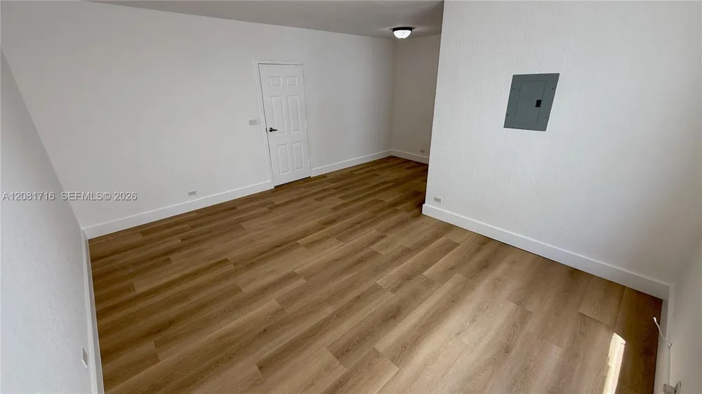 7334 Harding Ave #3 Miami Beach, FL 33141