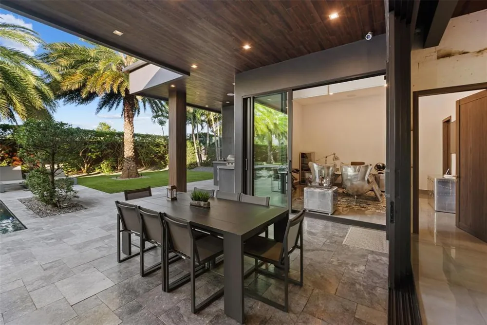 2213 NE 37TH DRIVE Fort Lauderdale, FL 33308