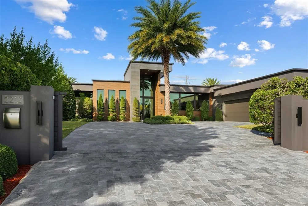 2213 NE 37TH DRIVE Fort Lauderdale, FL 33308