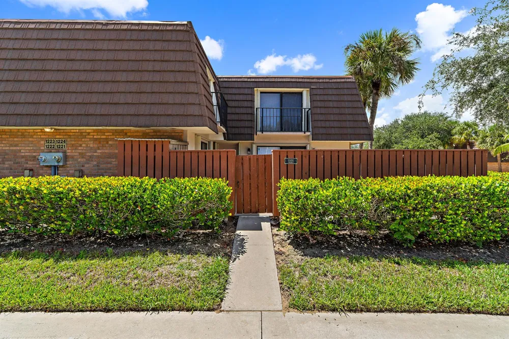 1221 12TH COURT Jupiter, FL 33477