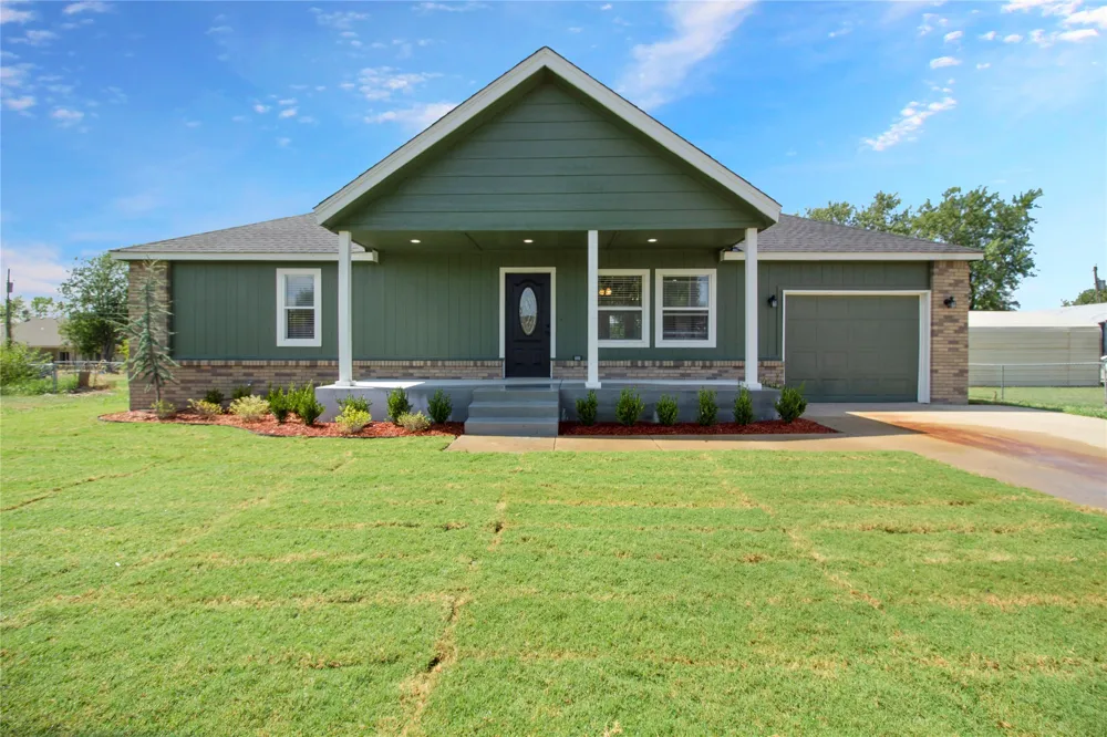 11706 192nd Avenue Collinsville, OK 74021