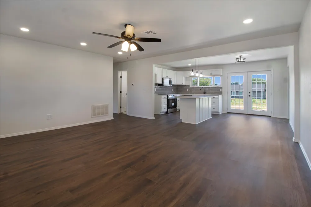 11706 192nd Avenue Collinsville, OK 74021