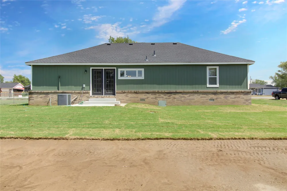 11706 192nd Avenue Collinsville, OK 74021