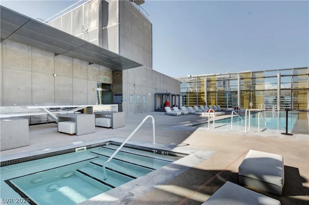 3726 S LAS VEGAS BL BOULEVARD #2109 Las Vegas, NV 89158