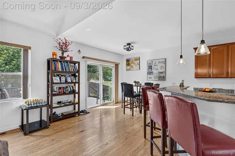 30935 Bradmore Road Warren City, MI 48092