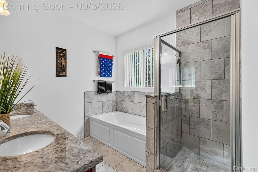 30935 Bradmore Road Warren City, MI 48092