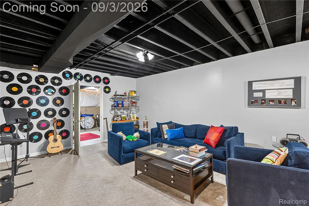 30935 Bradmore Road Warren City, MI 48092