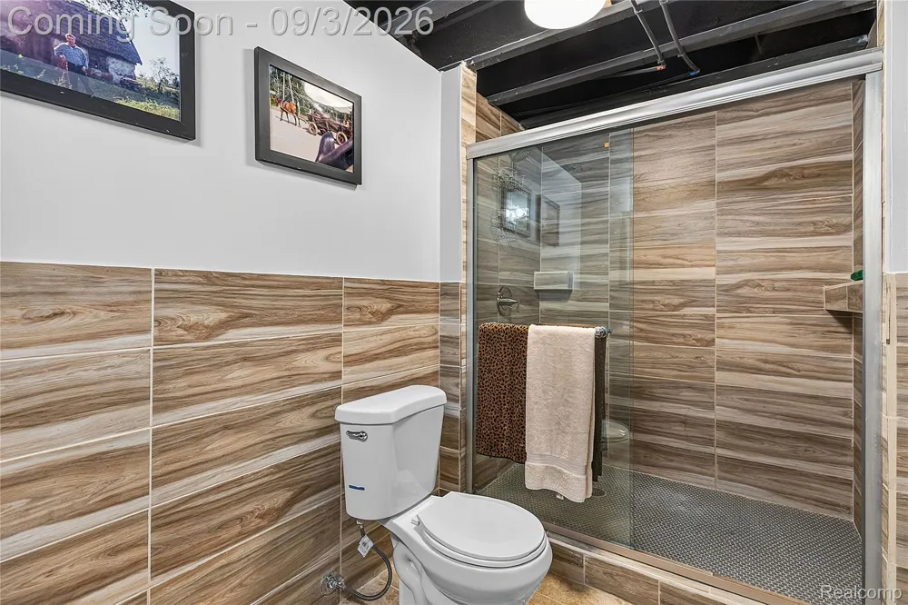 30935 Bradmore Road Warren City, MI 48092
