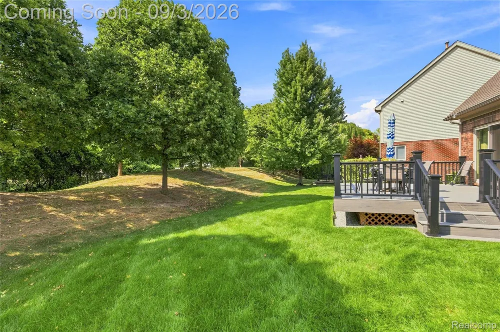 30935 Bradmore Road Warren City, MI 48092