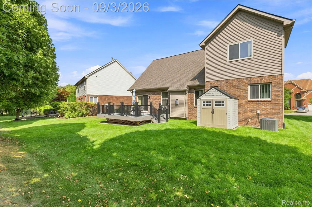 30935 Bradmore Road Warren City, MI 48092