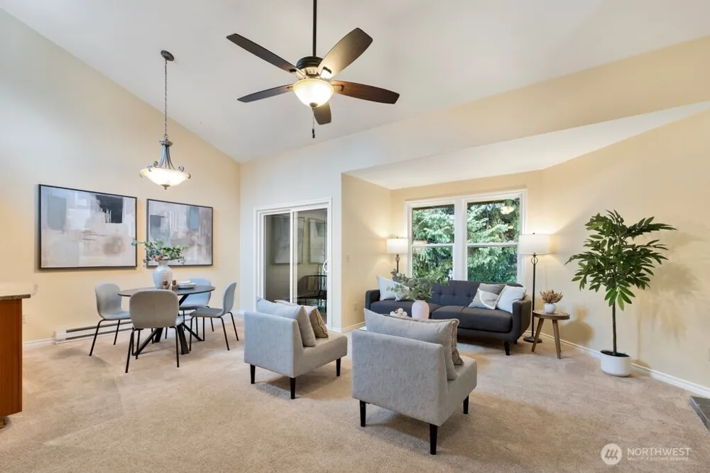 14633 NE 40th Street #K8 Bellevue, WA 98007